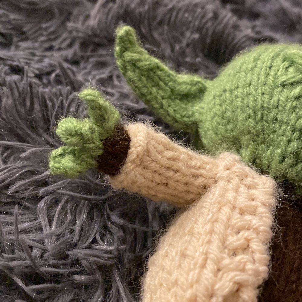Yoda Doll -hand knit - Picture 4 of 5